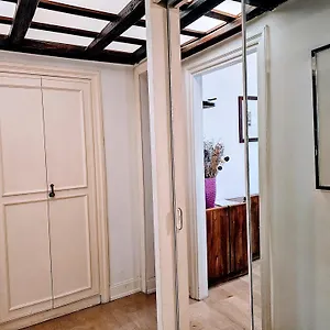 Apartment Piazza Di Spagna Heart Of Location, Rome